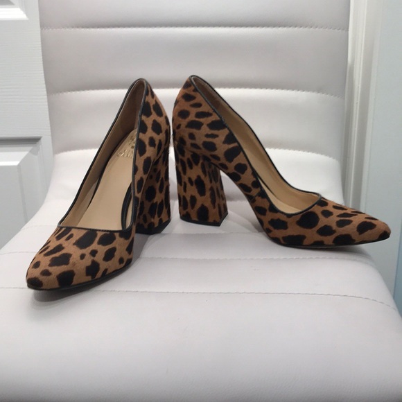 Vince Camuto Shoes - Vince Camuto Giraffe Print Heels. Size 9.Gorgeous!